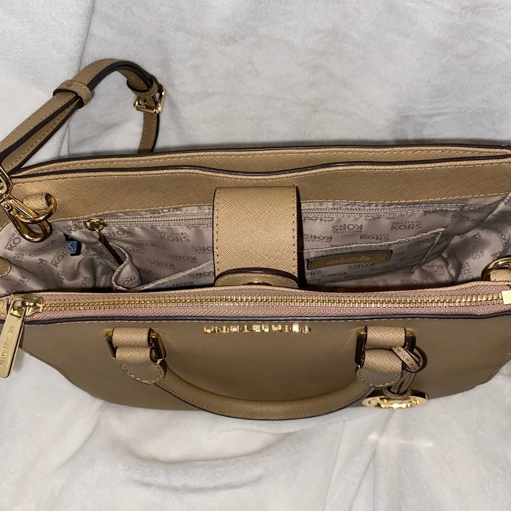 Michael Kors Satchel bag